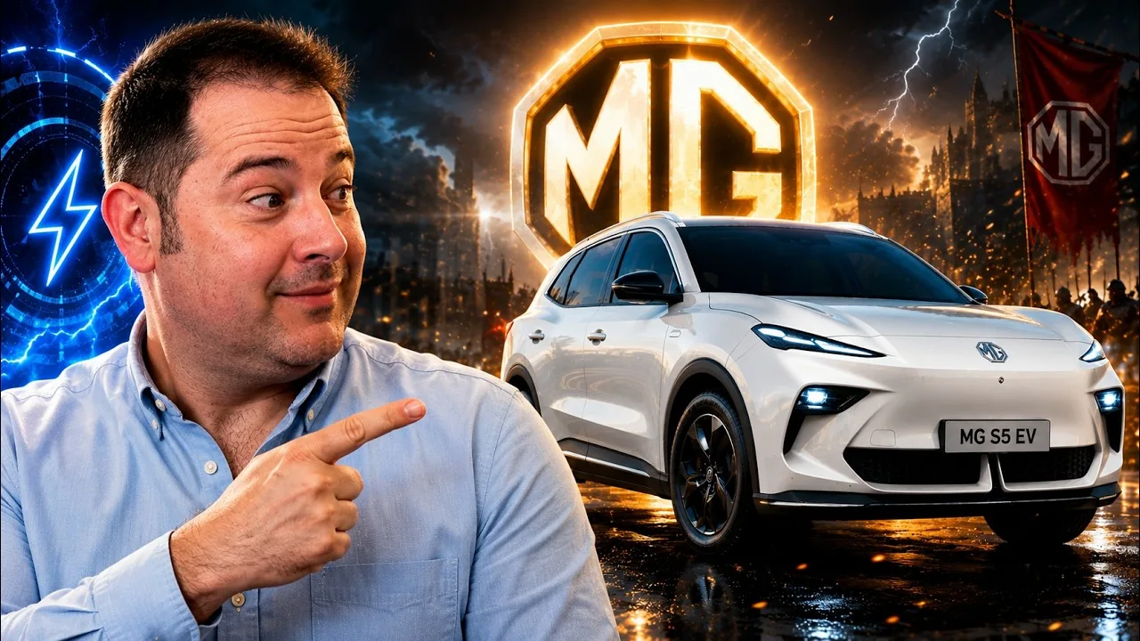 Lisard y un MG S5 EV en la miniatura de la comparación con su coche
