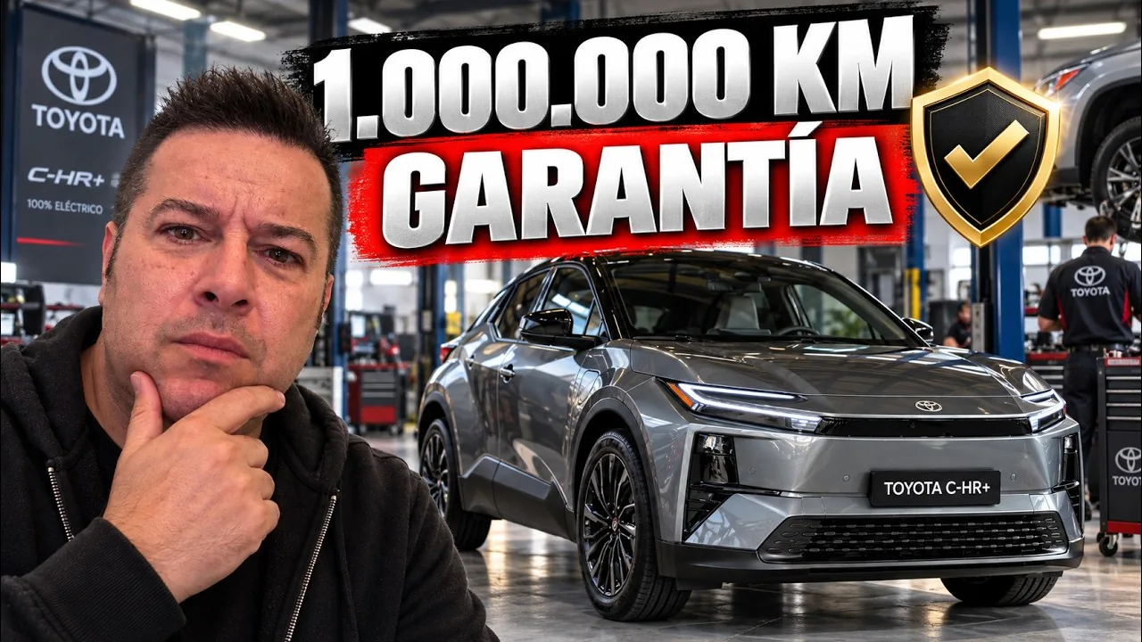 Lisard en un montaje con el Toyota C-HR+ y la referencia a su garantía de batería